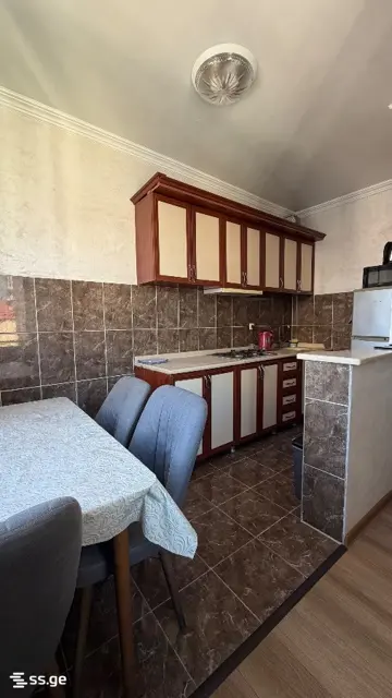 2-pok. mieszkanie 46 m², Khimshiashvili District — ფოტო 2 / 4