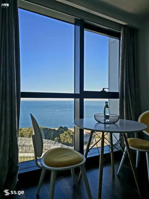 1-pok. mieszkanie 42 m², Old Batumi District — zdjęcie 3 z 4