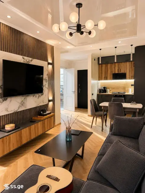 2-pok. mieszkanie 65 m², Bagrationi District
