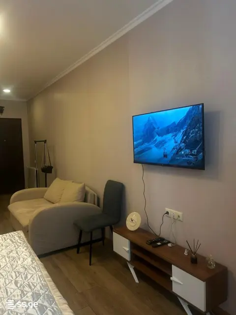 1-pok. mieszkanie 35 m², Khimshiashvili District — photo 2 of 4